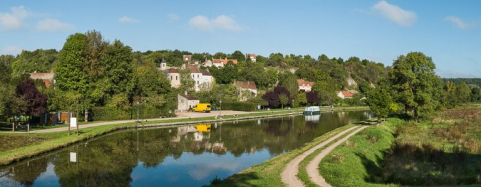 Vue d'ensemble du port pris d'amont. © Région Bourgogne-Franche-Comté, Inventaire du patrimoine