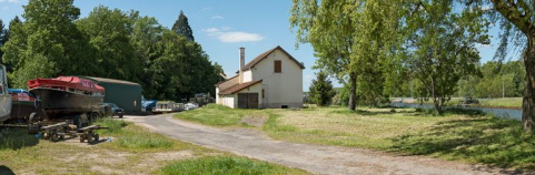 Vue de la façade postérieure de la maison. © Région Bourgogne-Franche-Comté, Inventaire du patrimoine