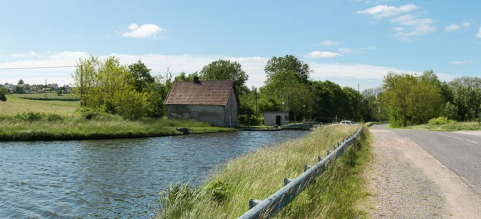 Le site, vu d'amont. © Région Bourgogne-Franche-Comté, Inventaire du patrimoine