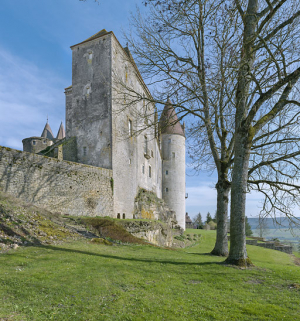 La tour carrée vue du nord-ouest. © Région Bourgogne-Franche-Comté, Inventaire du patrimoine