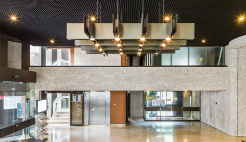 Vue d'ensemble du hall d'accueil. © Région Bourgogne-Franche-Comté, Inventaire du patrimoine Vue d'ensemble du hall d'accueil. © Région Bourgogne-Franche-Comté, Inventaire du patrimoine