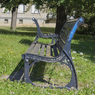 Parc central : mobilier urbain. © Région Bourgogne-Franche-Comté, Inventaire du patrimoine
