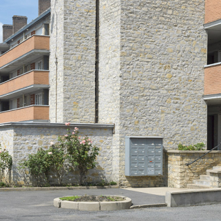 Façade antérieure du bâtiment A. © Région Bourgogne-Franche-Comté, Inventaire du patrimoine
