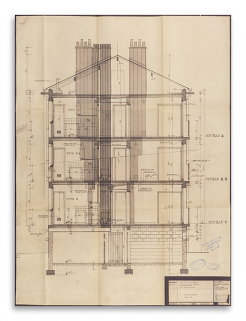 Bâtiment A à K : première tranche de 48 logements, bâtiment A, B, C et D, coupe ; L. Robert, G. Denise, décembre 1961. (Archives municipales Cosne-Cours-sur-Loire, 200 W 11 - PC 542) © Région Bourgogne-Franche-Comté, Inventaire du patrimoine