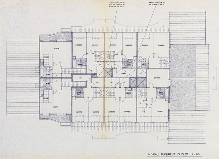 Opération de 132 logements : plan du dernier étage des duplex des immeubles ; F. Martin Lavigne, D. Chenut, O. Senly, septembre 1979. (Archives municipales Cosne-Cours-sur-Loire, 200 W 115 - PC 684) © Région Bourgogne-Franche-Comté, Inventaire du patrimoine