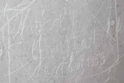 Graffiti de la cage d'escalier. © Région Bourgogne-Franche-Comté, Inventaire du patrimoine