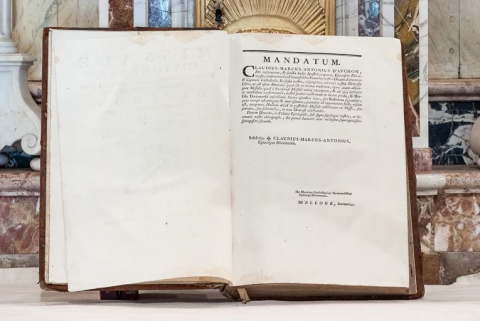 Missel : mandat de Claude-Marc-Antoine d'Apchon, évêque de Dijon. © Région Bourgogne-Franche-Comté, Inventaire du patrimoine