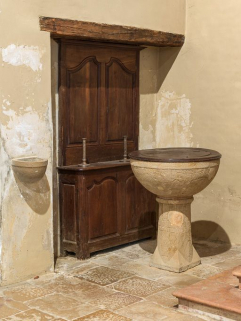 Vue d'ensemble des fonts baptismaux, avec couvercle. © Région Bourgogne-Franche-Comté, Inventaire du patrimoine
