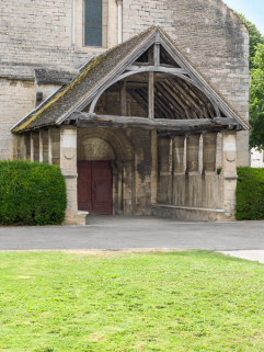 Porche : vue de trois-quarts. © Région Bourgogne-Franche-Comté, Inventaire du patrimoine