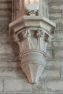 Vue d'un chapiteau de la nef. © Région Bourgogne-Franche-Comté, Inventaire du patrimoine