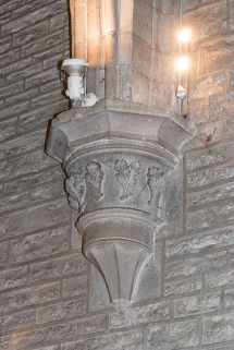 Vue d'un chapiteau de la nef. © Région Bourgogne-Franche-Comté, Inventaire du patrimoine