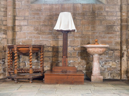 Mobilier installé dans le choeur. © Région Bourgogne-Franche-Comté, Inventaire du patrimoine