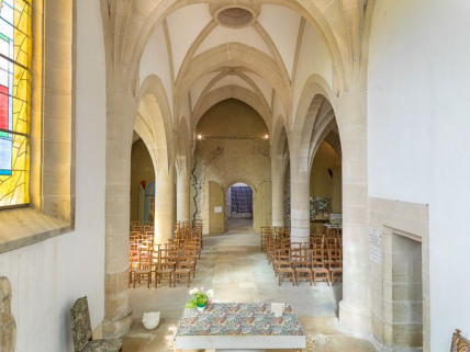 Vue d'ensemble de l'intérieur de la chapelle, depuis le choeur. © Région Bourgogne-Franche-Comté, Inventaire du patrimoine