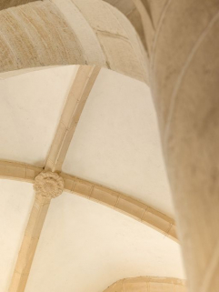 Vue d'une clé de voûte de la nef (travée ouest). © Région Bourgogne-Franche-Comté, Inventaire du patrimoine