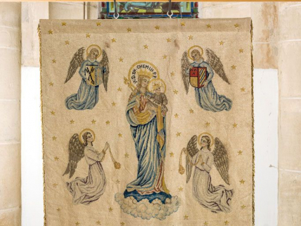 Détail : partie supérieure. © Région Bourgogne-Franche-Comté, Inventaire du patrimoine