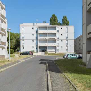 Bâtiment 27, façade antérieure ouest. © Région Bourgogne-Franche-Comté, Inventaire du patrimoine