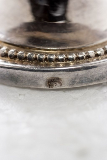 Détail du poinçon. © Région Bourgogne-Franche-Comté, Inventaire du patrimoine