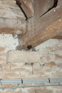 Détail d'un support en pierre du beffroi. © Région Bourgogne-Franche-Comté, Inventaire du patrimoine