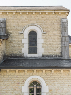 Baie est du choeur, au-dessus de la sacristie. © Région Bourgogne-Franche-Comté, Inventaire du patrimoine