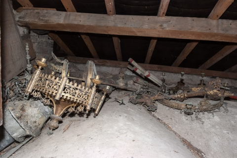 Objets mobiliers déposés dans les combles. © Région Bourgogne-Franche-Comté, Inventaire du patrimoine