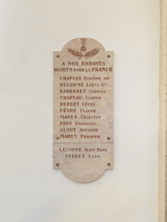Plaque commémorative. © Région Bourgogne-Franche-Comté, Inventaire du patrimoine
