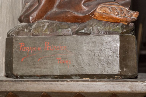 Détail de l'inscription sur le socle de la statue de saint Antoine de Padoue. © Région Bourgogne-Franche-Comté, Inventaire du patrimoine
