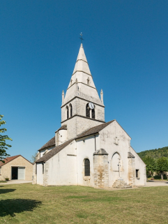 Vue de trois quarts côté chevet. © Région Bourgogne-Franche-Comté, Inventaire du patrimoine