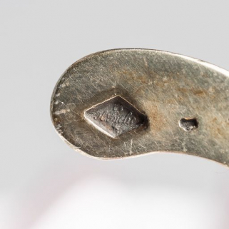 Détail du poinçon de maître. © Région Bourgogne-Franche-Comté, Inventaire du patrimoine Détail du poinçon de maître. © Région Bourgogne-Franche-Comté, Inventaire du patrimoine