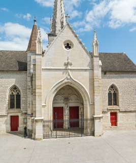 Vue d'ensemble de la façade ouest. © Région Bourgogne-Franche-Comté, Inventaire du patrimoine