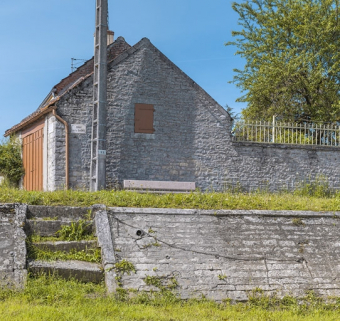 digue © Région Bourgogne-Franche-Comté, Inventaire du patrimoine  digue © Région Bourgogne-Franche-Comté, Inventaire du patrimoine