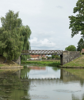 Vue d'ensemble de la passerelle. © Région Bourgogne-Franche-Comté, Inventaire du patrimoine