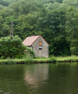 Vue de la maison éclusière. © Région Bourgogne-Franche-Comté, Inventaire du patrimoine