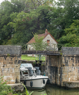 Vue du pont. © Région Bourgogne-Franche-Comté, Inventaire du patrimoine