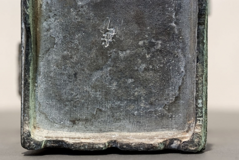 Détail du poinçon. © Région Bourgogne-Franche-Comté, Inventaire du patrimoine Détail du poinçon. © Région Bourgogne-Franche-Comté, Inventaire du patrimoine