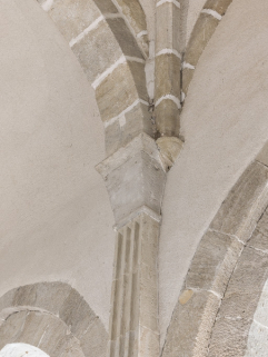 Détail d'un chapiteau de la nef. © Région Bourgogne-Franche-Comté, Inventaire du patrimoine