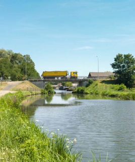 Vue générale du pont. © Région Bourgogne-Franche-Comté, Inventaire du patrimoine