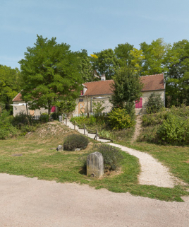 Vue de la maison éclusière. © Région Bourgogne-Franche-Comté, Inventaire du patrimoine