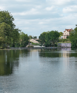 Vue du barrage. © Région Bourgogne-Franche-Comté, Inventaire du patrimoine