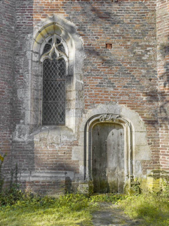 Porte de la chapelle gauche. © Région Bourgogne-Franche-Comté, Inventaire du patrimoine