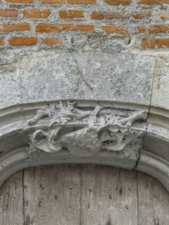 Détail de la porte de la chapelle gauche. © Région Bourgogne-Franche-Comté, Inventaire du patrimoine