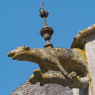 Gargouille à l'angle de la chapelle droite et du choeur. © Région Bourgogne-Franche-Comté, Inventaire du patrimoine