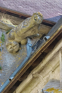 Gargouille, à l'angle de la chapelle droite et du choeur. © Région Bourgogne-Franche-Comté, Inventaire du patrimoine