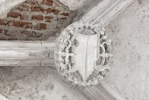 Intérieur de la chapelle : clef de voûtes. © Région Bourgogne-Franche-Comté, Inventaire du patrimoine