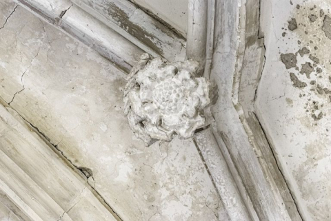 Intérieur de la chapelle : clef de voûte du choeur. © Région Bourgogne-Franche-Comté, Inventaire du patrimoine