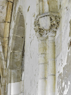 Chapiteau de la nef, entre la 3è et la 4e travée. © Région Bourgogne-Franche-Comté, Inventaire du patrimoine