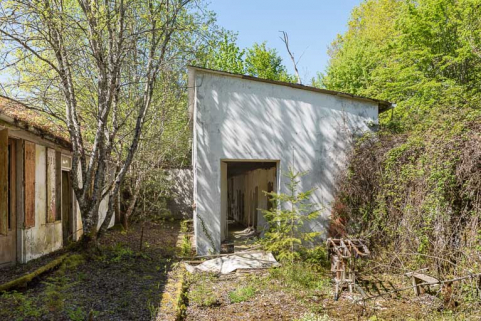 Bâtiment des bains, vue extérieure. © Région Bourgogne-Franche-Comté, Inventaire du patrimoine