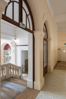 Salle d'inhalation de première classe, entrée depuis le hall. © Région Bourgogne-Franche-Comté, Inventaire du patrimoine Salle d'inhalation de première classe, entrée depuis le hall. © Région Bourgogne-Franche-Comté, Inventaire du patrimoine