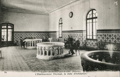 Salle d'inhalation de première classe. © Région Bourgogne-Franche-Comté, Inventaire du patrimoine Salle d'inhalation de première classe. © Région Bourgogne-Franche-Comté, Inventaire du patrimoine