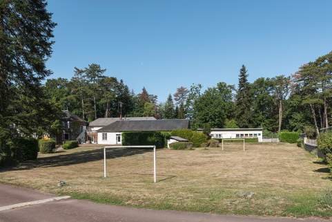 terrain de jeu © Région Bourgogne-Franche-Comté, Inventaire du patrimoine