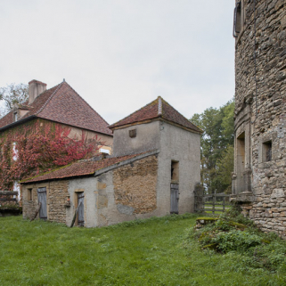 ensemble castral © Région Bourgogne-Franche-Comté, Inventaire du patrimoine ensemble castral © Région Bourgogne-Franche-Comté, Inventaire du patrimoine
